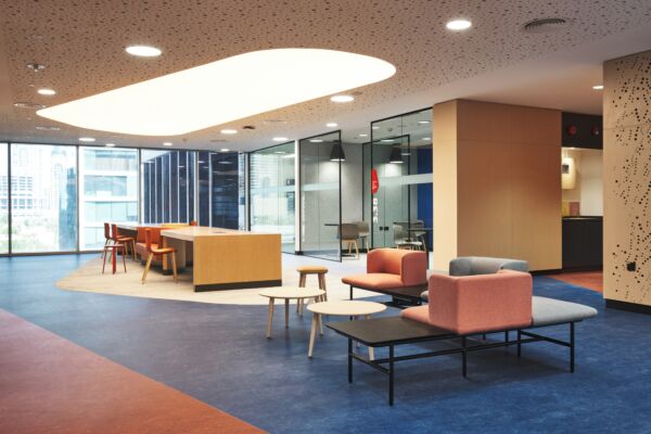 University of Wollongong, Dubai 