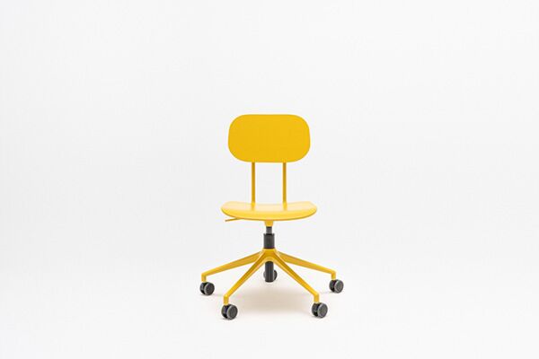 New School - plywood chair with height adjustment