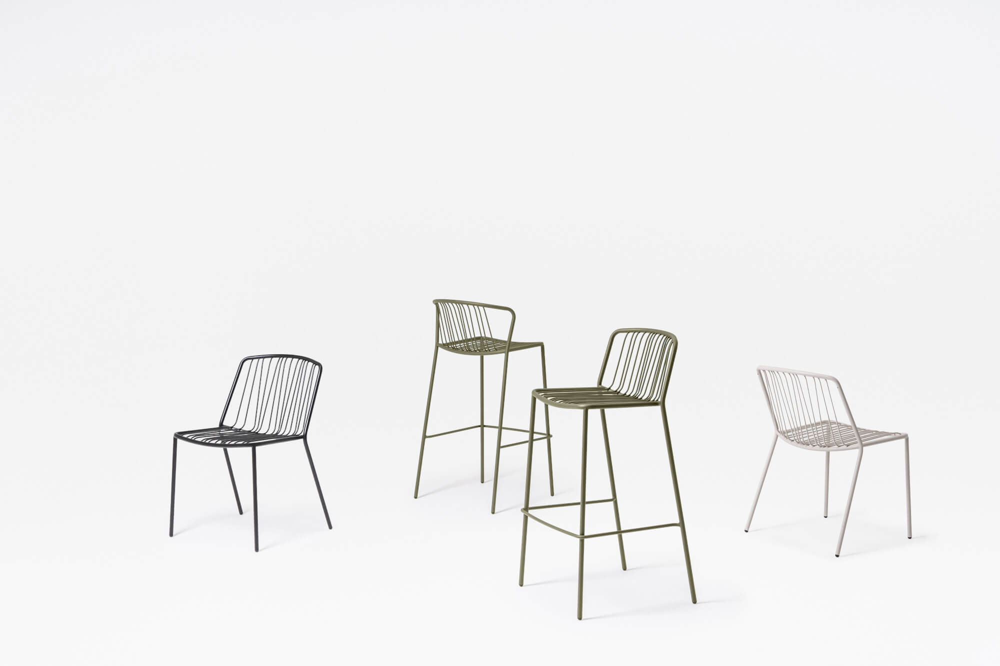 Bris outdoor seating