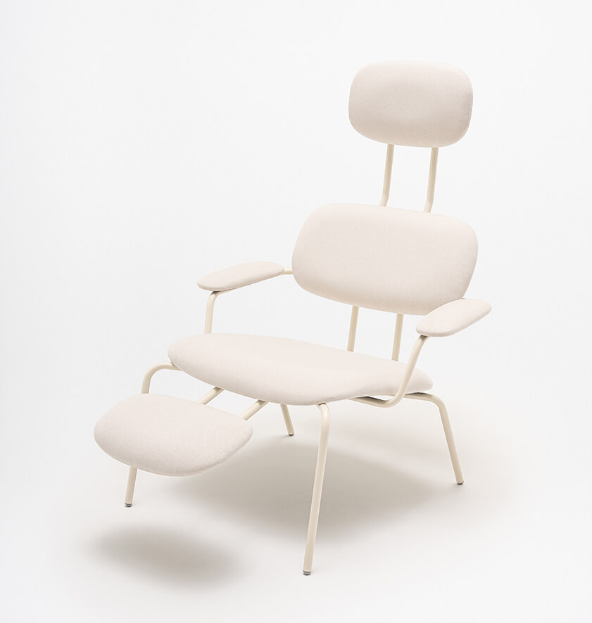 New School Lounge with headrest