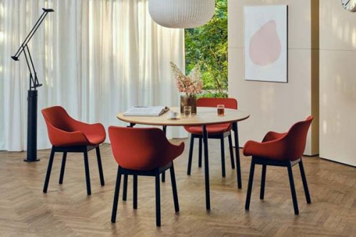Baltic Classic - chair with wooden base