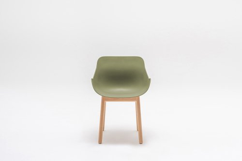 Baltic Basic chair with wooden base