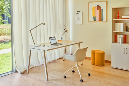 Ogi M - desk