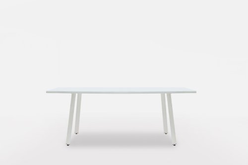Ogi A table