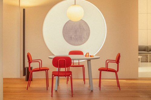 Ogi A - café table
