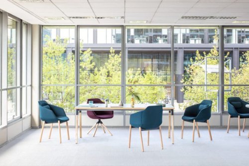 Ogi W - table wooden legs