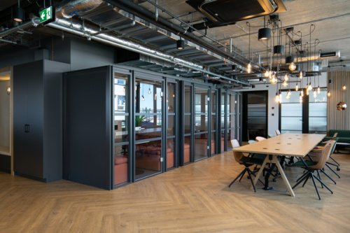 Hako Meeting - acoustic booth