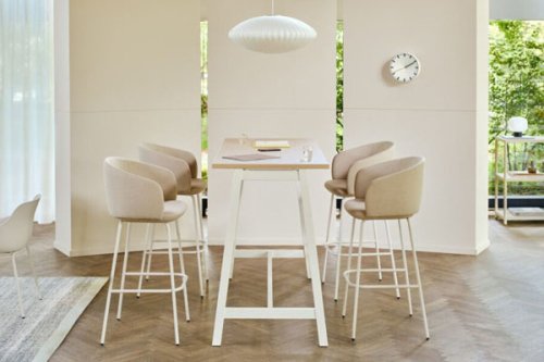 Ogi M - high table