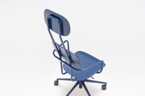 New School - chaise réglable en hauteur en contreplaqué avec appuie-tête
