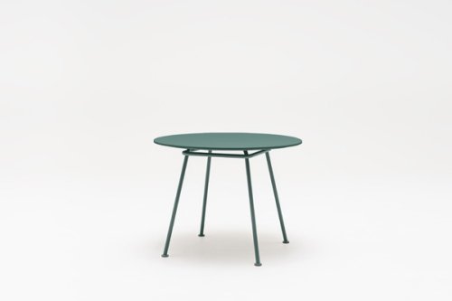 New School café table