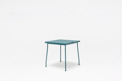 Flaner - café table