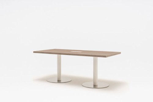 Quando - executive table