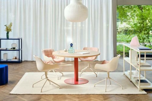 Tack - café table