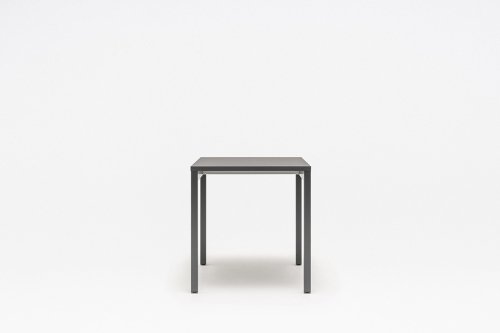 Ogi Y café table