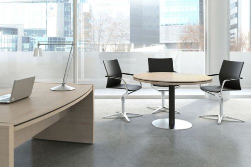 Status - café table